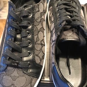 Coach logo black on black sneakers size 7